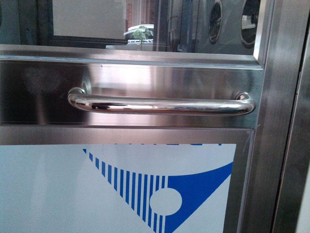 風(fēng)淋室門(mén)拉手安裝 風(fēng)淋室門(mén)拉手安裝